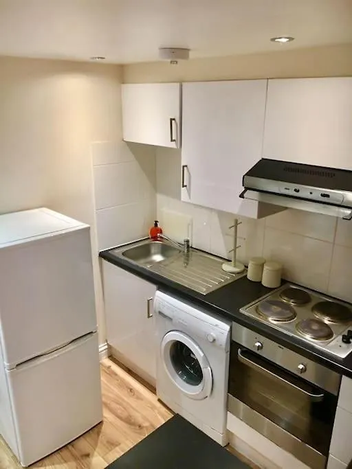 One Bedroom Flat In Central London Apartment